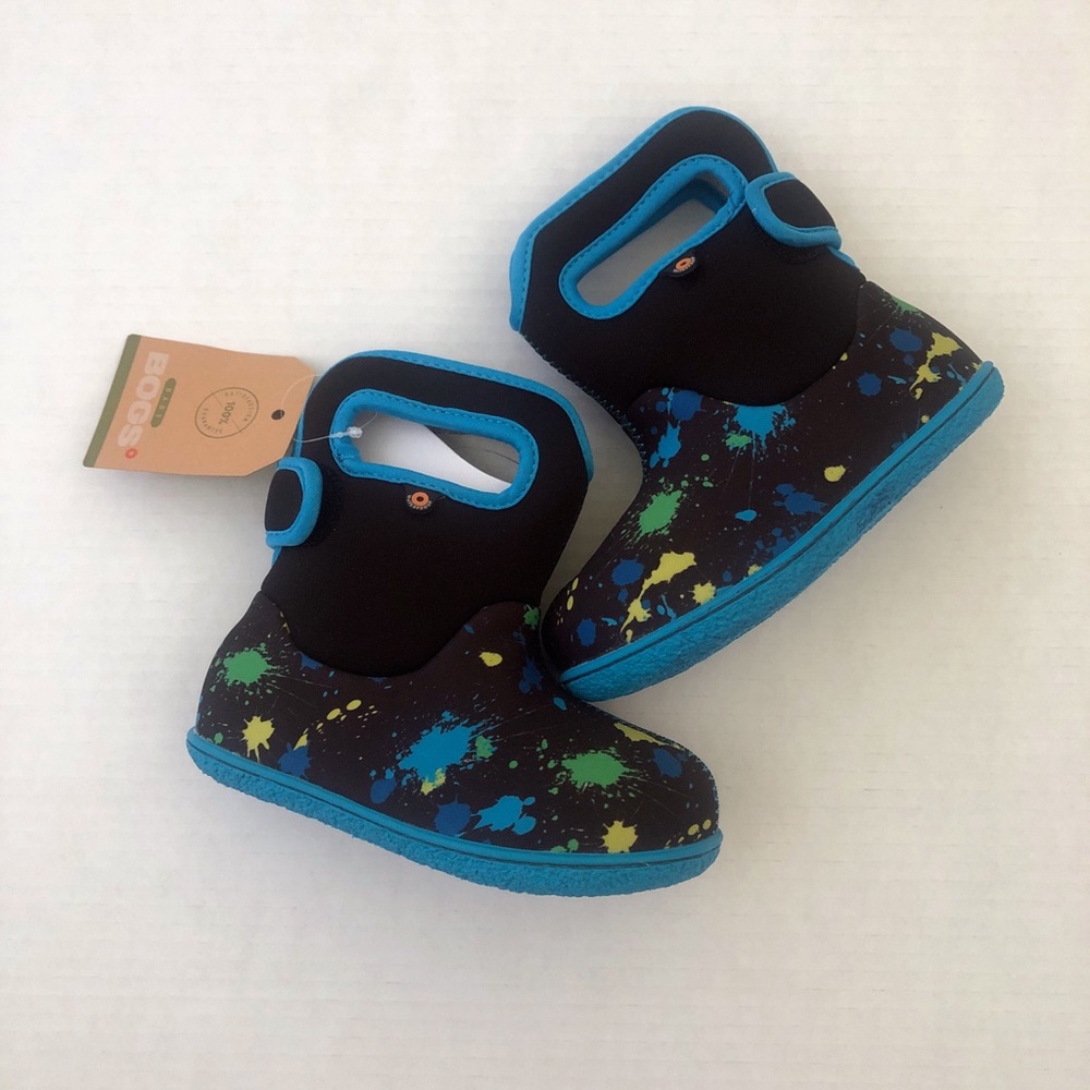 SOLD ON CROSSPOST Nwt Bogs 9